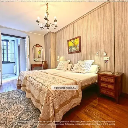 Hotel Palacio Carlos I Villaviciosa (Asturias)