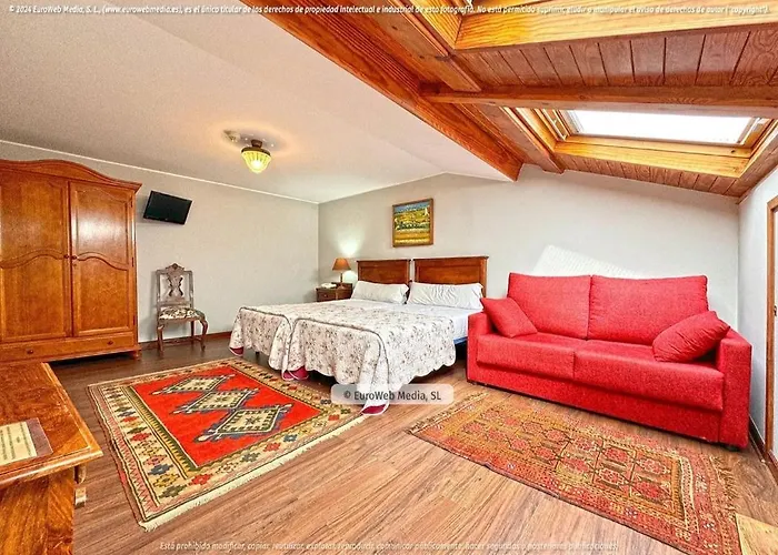 Palacio Carlos I Hotel 2*