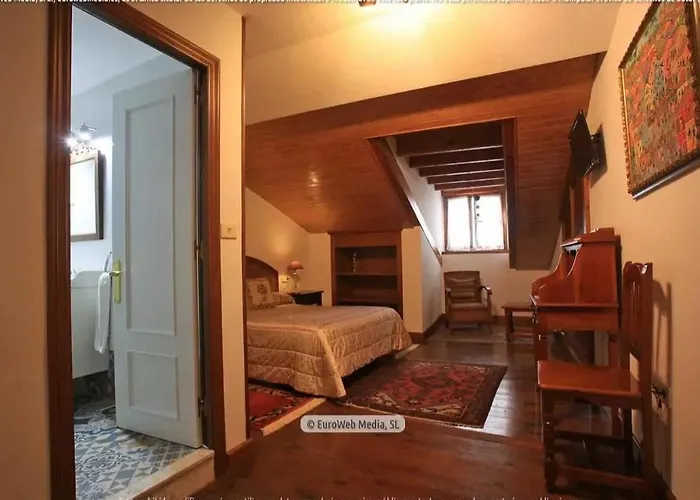 Palacio Carlos I Villaviciosa (Asturias)