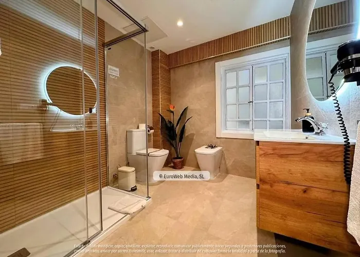 Palacio Carlos I Hotel 2*