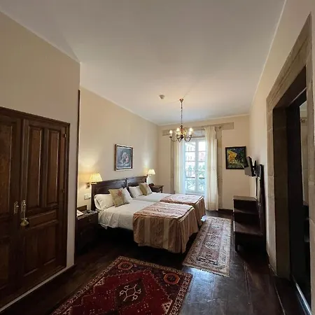 Hotell Palacio Carlos I 2*