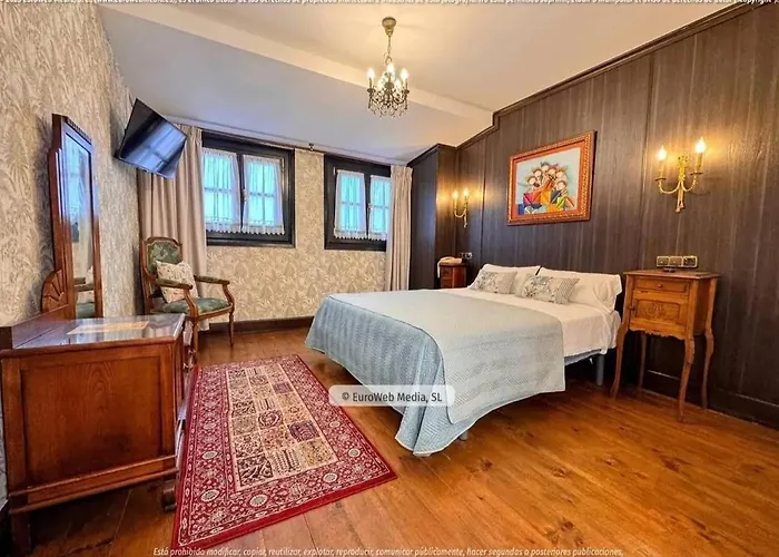 Palacio Carlos I فِيافيثيوسّا